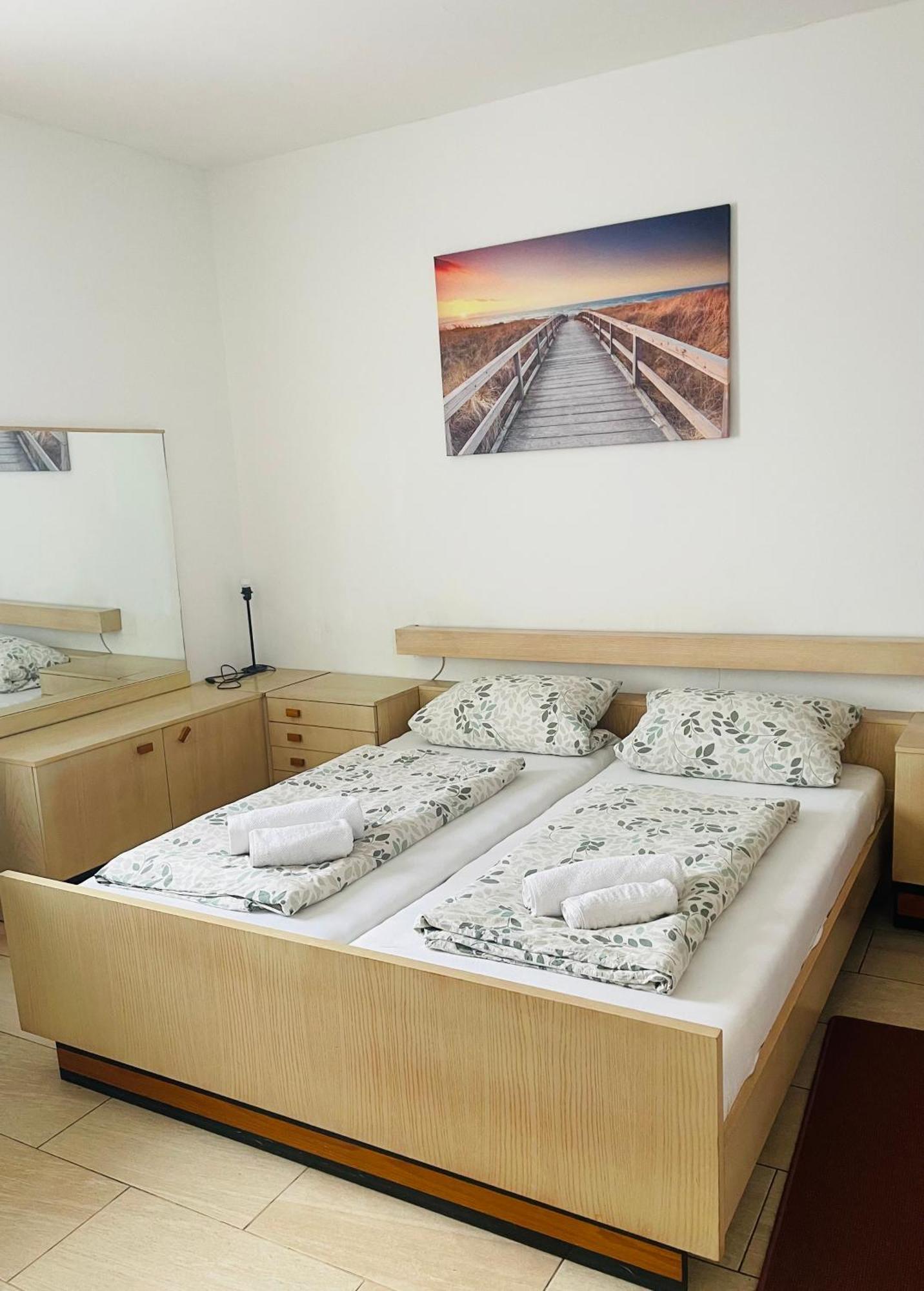 Hotel Shelby Apartments Garbsen Kültér fotó